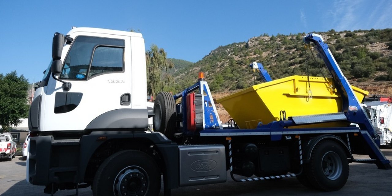 Bodrum’da moloz atık konteynerleri devreye girdi