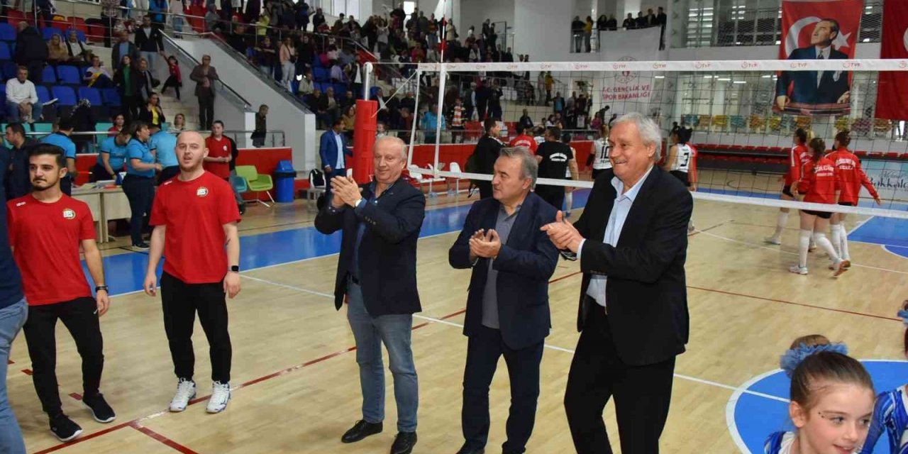 “Bizim Kızlar” 5. haftada da liderliği bırakmadı