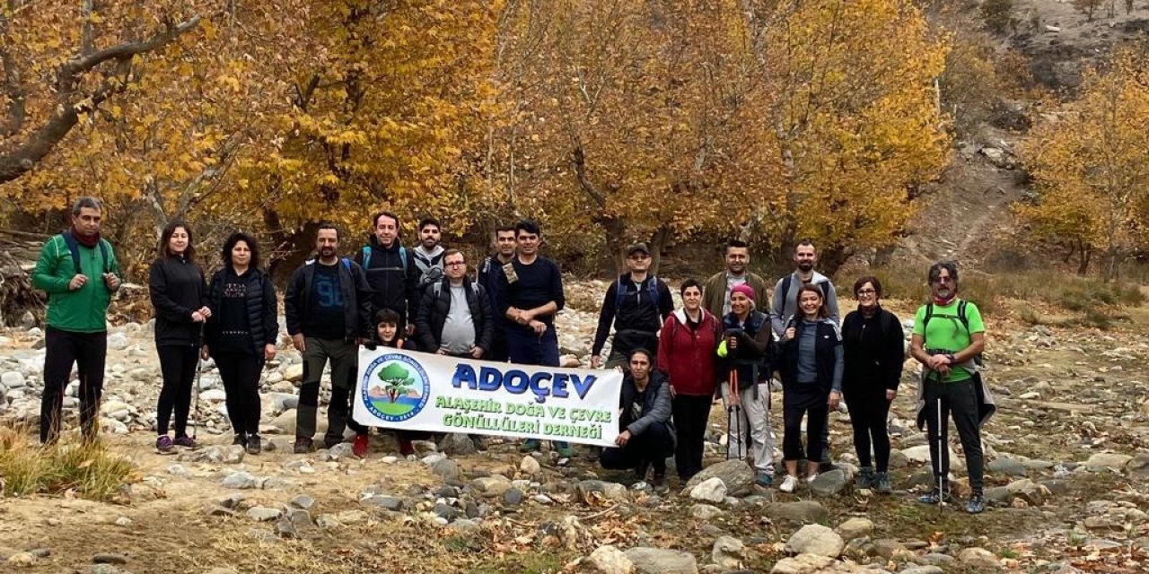Sarıgöl’ün Kısık Kanyonu doğa severlerin ilgi odağı oldu
