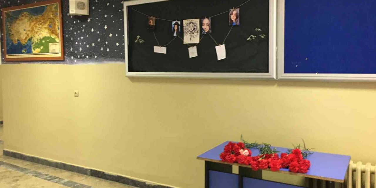 Terör saldırısında hayatını kaybeden Yağmur Uçar okulunda törenle anıldı