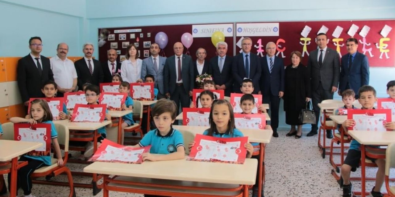 Kayseri’de binlerce öğrenci ders başı başı yaptı