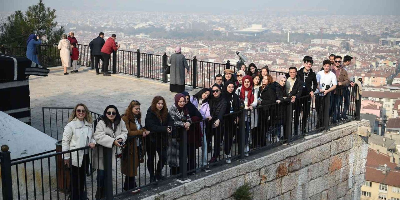 Altındağlı gençler Bursa’yı gezdi