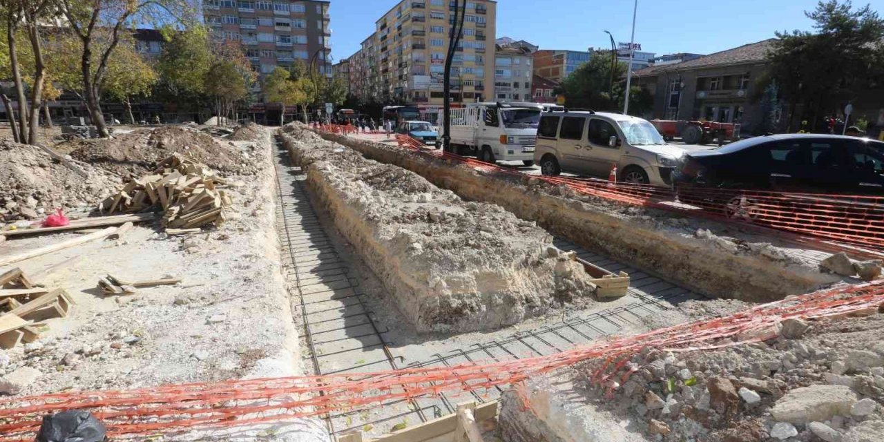 Elazığ’da yolcu dostu otobüs durakları hizmete geçiyor