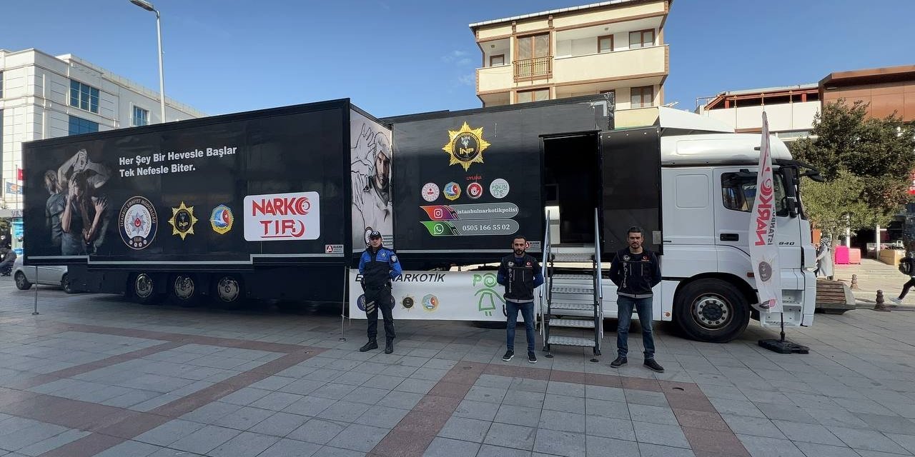 ’Narko Tır’ Sultanbeyli Meydanı’nda
