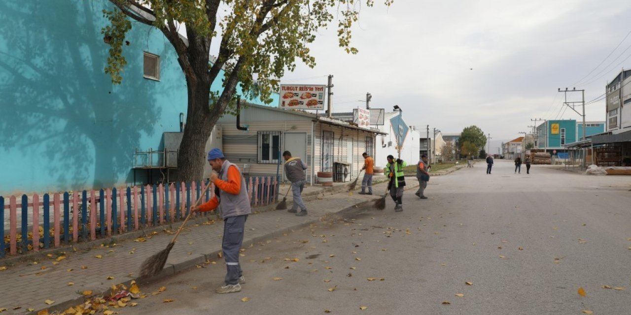 İnegöl Belediyesi’nden sanayide detaylı temizlik