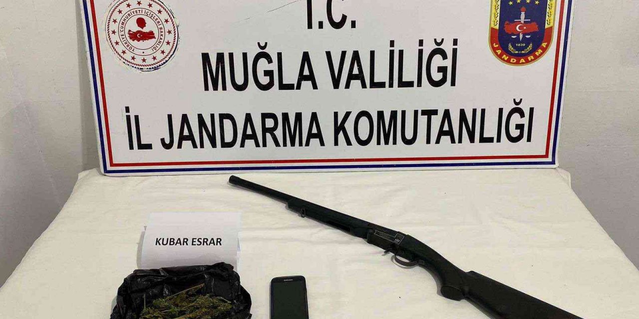 Jandarma zehir tacirlerini Seydikemer’de yakaladı