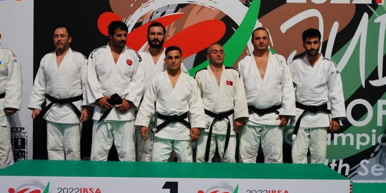 İzmir’in milli sporcuları Paris yolunda