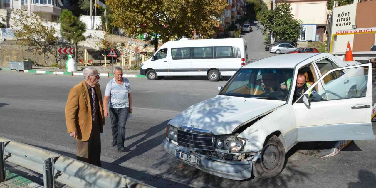 Ünlü Sanatçı Eşref Kolçak’ın otomobili çalınmak istendi