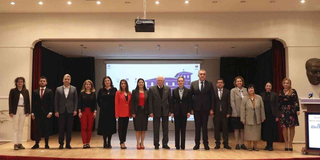 DEÜ’de Öğretmenler Günü töreni