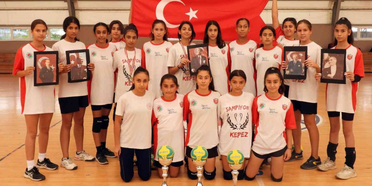 Kepez Hentbol Takımı’nın küçüklerinde hedef şampiyonluk