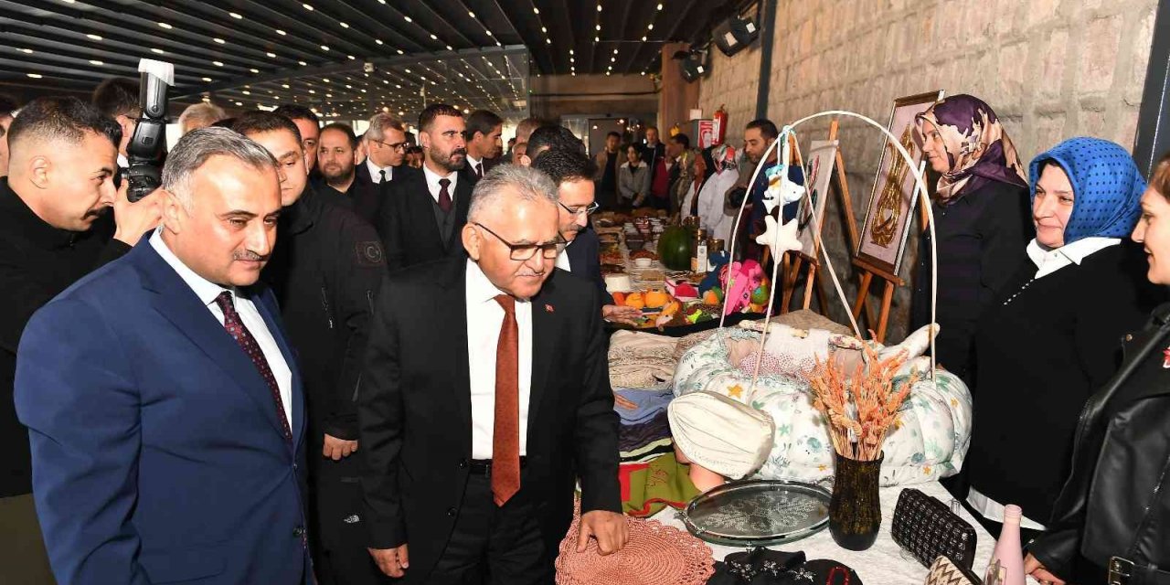 Başkan Büyükkılıç ve Vali Çiçek, Develi’de 77 muhtarla buluştu