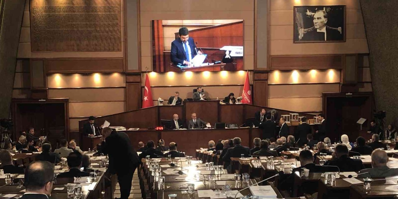 İETT 2023 yılı bütçesi 15 milyar 400 milyon lira olarak onaylandı