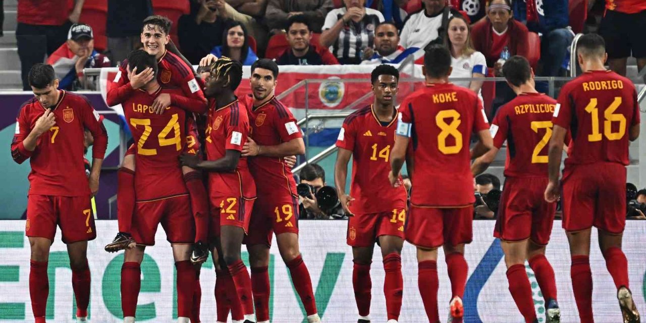 İspanya, Dünya Kupası’na ‘farklı’ başladı