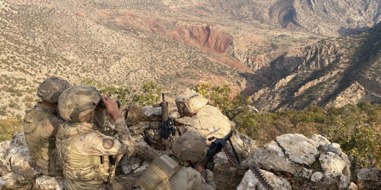 Şırnak ve Siirt’te ‘Eren Abluka Sonbahar-Kış-15 Şehit Jandarma Uzman Çavuş Fatih Berkay Akgün Operasyonu’ başlatıldı