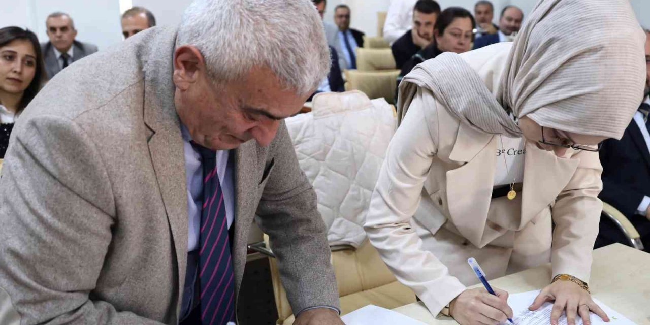 37 okul ve fabrika arasında ‘Kardeş Okul Projesi’ imzalandı