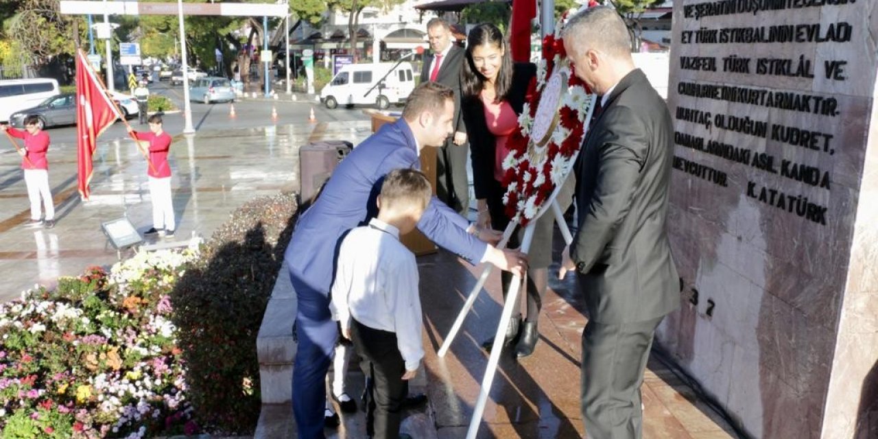 Muğla’da 24 Kasım Öğretmenler Günü kutlanıyor