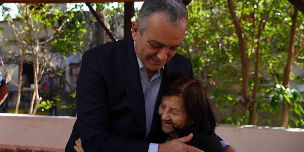 Asırlık Melek öğretmene anlamlı ziyaret