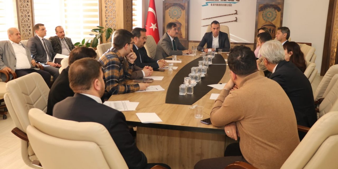 Ahlat’ta kadına yönelik şiddetle mücadele toplantısı düzenlendi