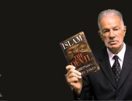 Fanatik rahip için suç duyurusu