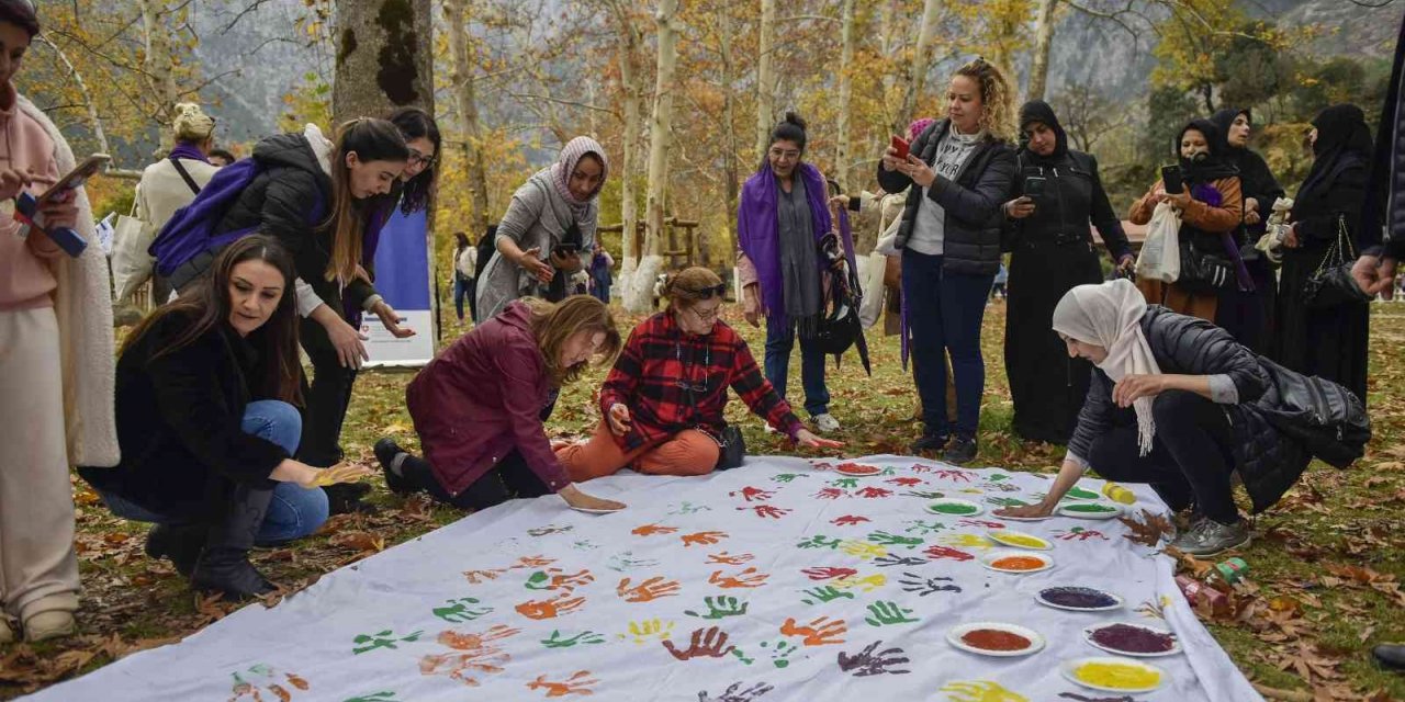 Kadınlar Belemedik’te, “Kadına Yönelik Şiddete Hayır” dedi