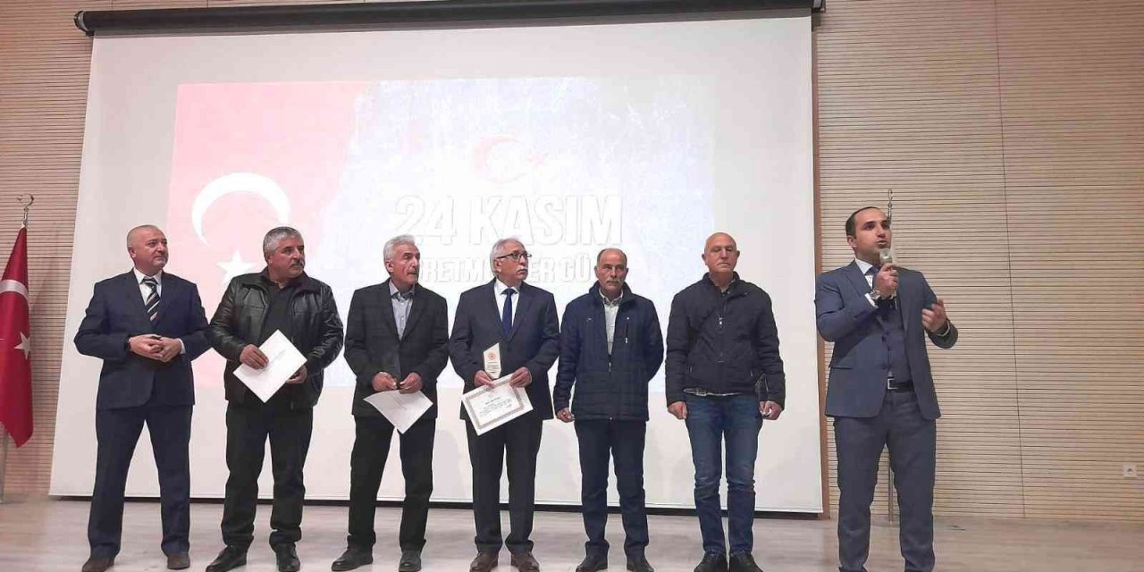 Kulu’da 24 Kasım Öğretmenler Günü kutlandı