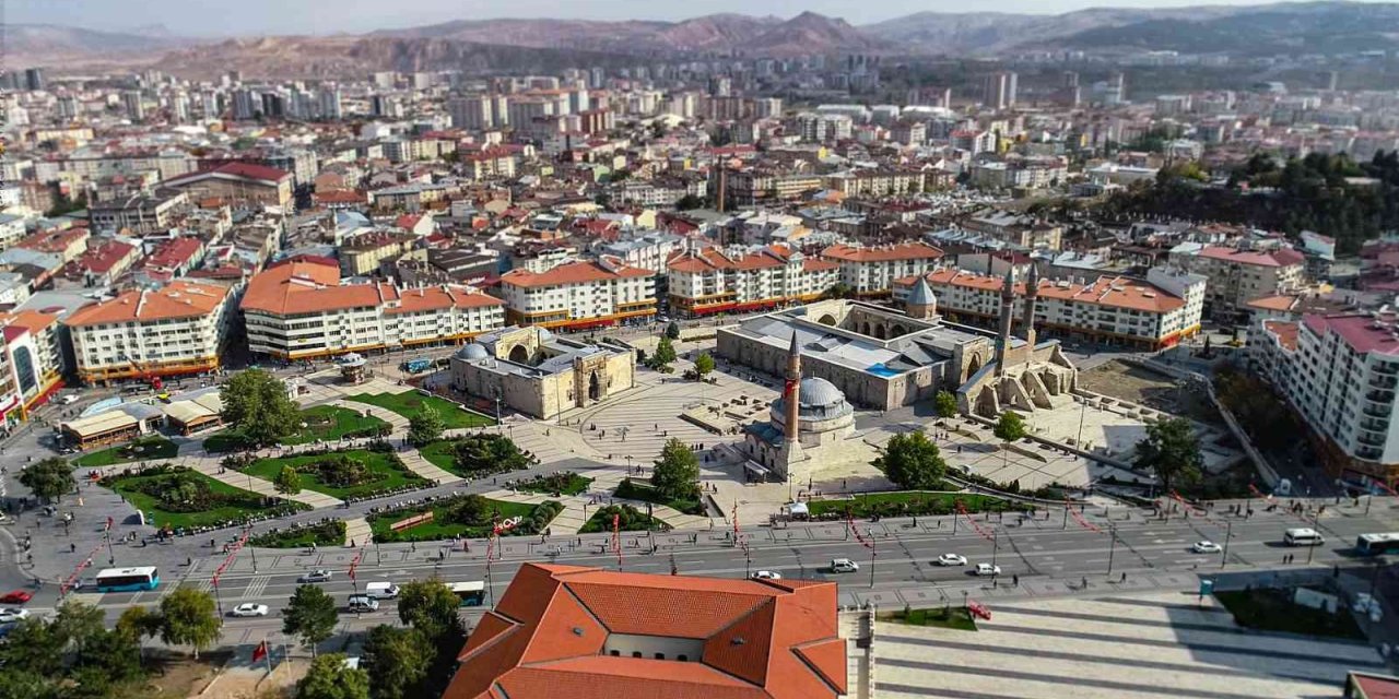 Sivas’ta Ekim ayında 5 bin 60 aracın devri gerçekleştirildi