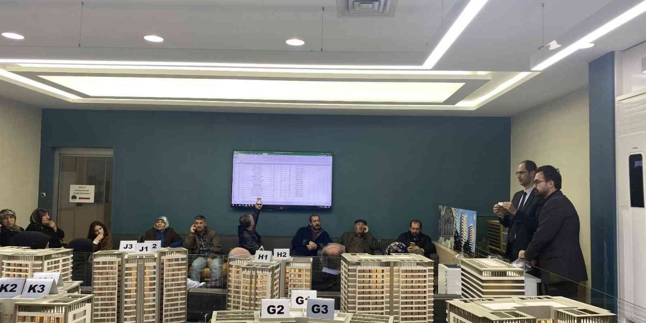 Alsancak Kentsel Dönüşüm Projesi Kura Çekilişi Yapıldı