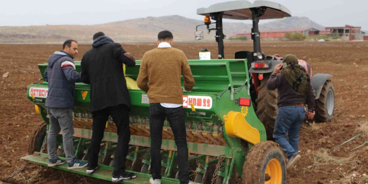 Taşımalı eğitim gören ‘liseli çiftçiler’ tarımda üretim merkezi olma yolunda