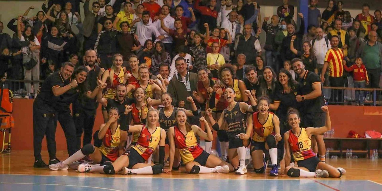 Karşıyaka taraftarı derbiye alınmayacak!