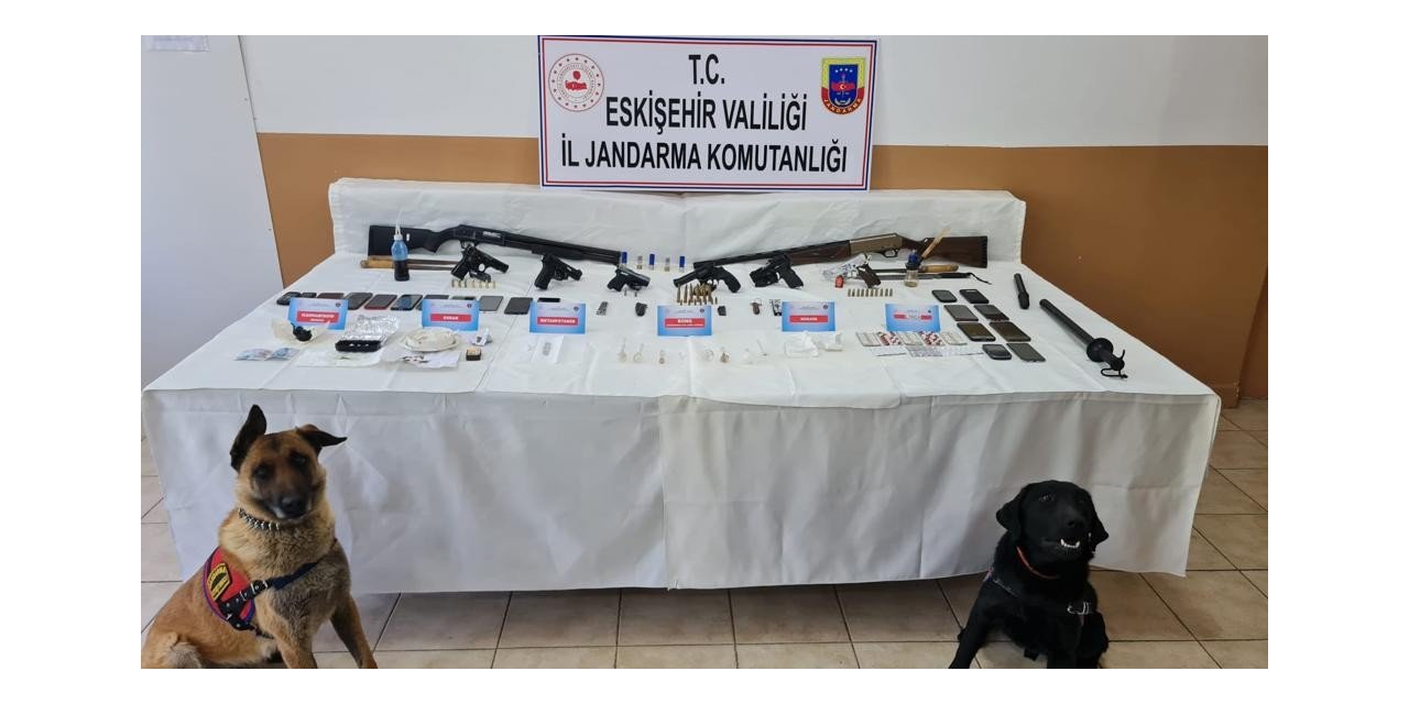 Jandarmadan uyuşturucu ve kaçakçılık operasyonları