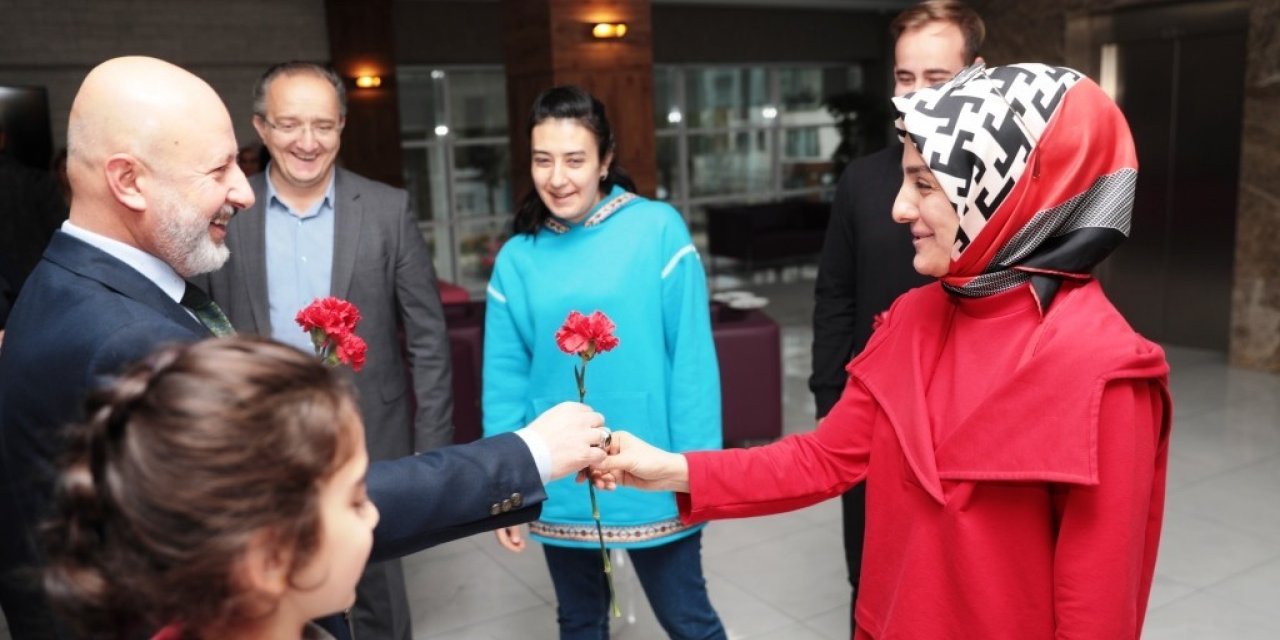 Başkan Çolakbayrakdar’dan Öğretmenlere Anlamlı ziyaret