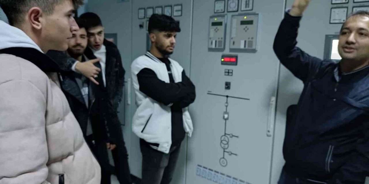 NEVÜ’lü öğrencilerden ‘Elektrik Enerjisi Üretim’ tesislerine teknik gezi