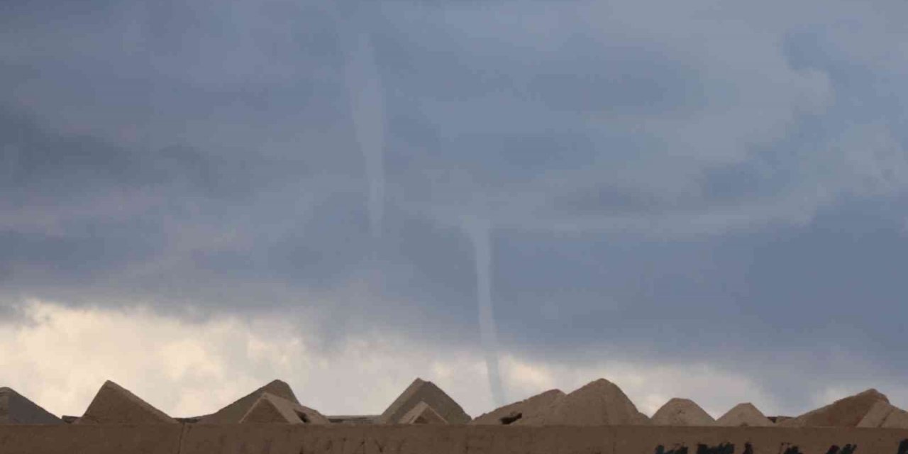 Hatay’da sahilde 4 hortum meydana geldi