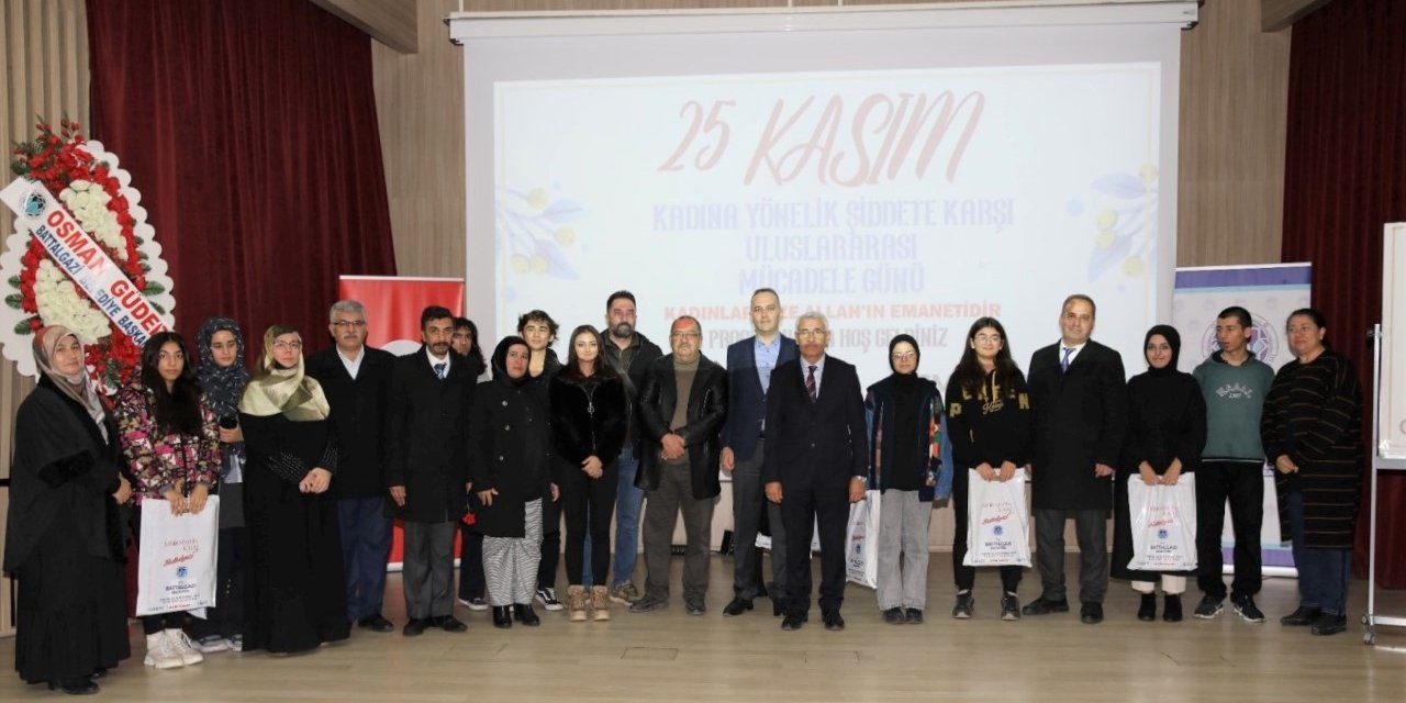 Sevgi, şefkat ve merhameti resmettiler ödülü kaptılar