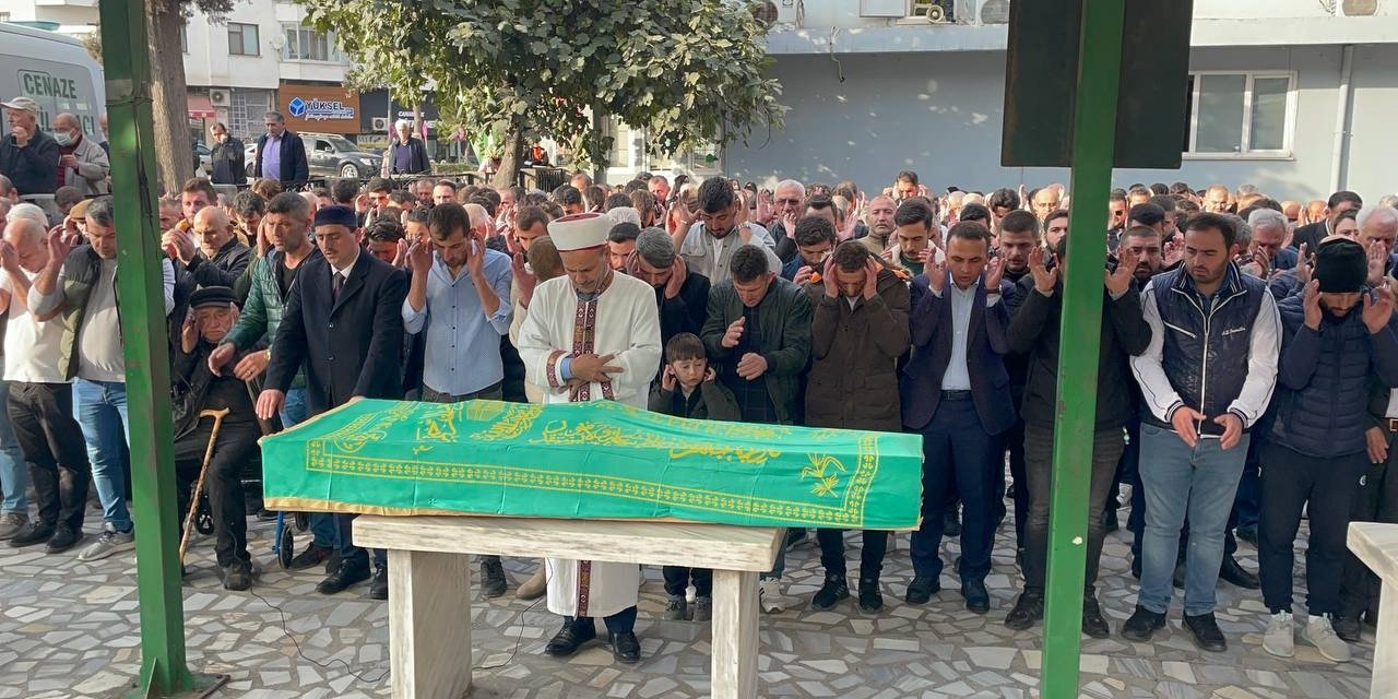 Tabanca ile vurulan fırıncı son yolculuğuna uğurlandı