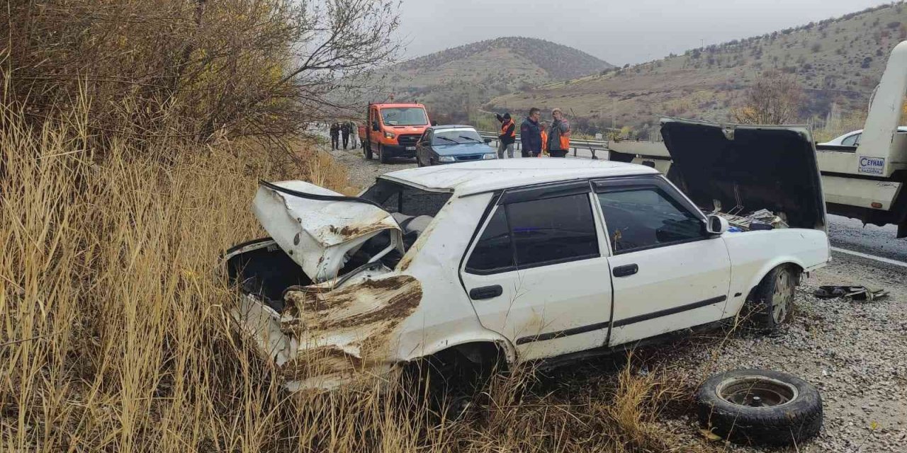 Kontrolden çıkan otomobil kaza yaptı: 1 yaralı