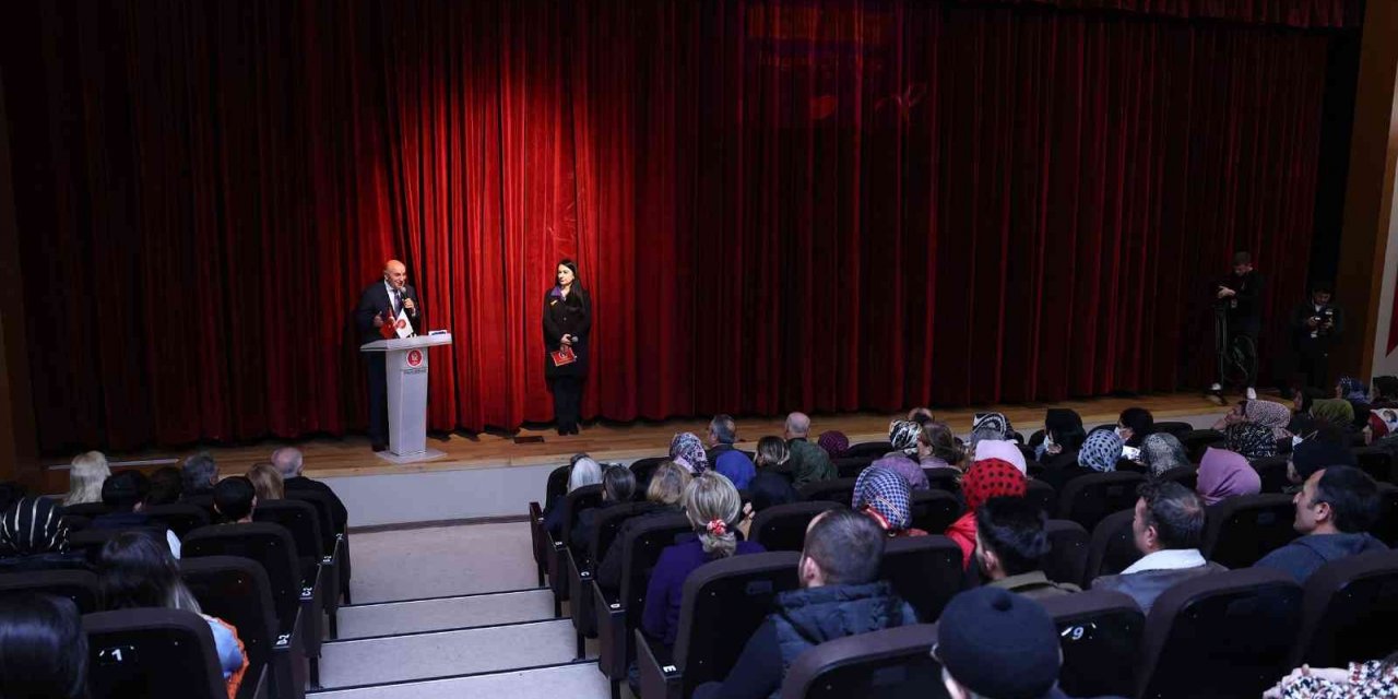 Başkan Altınok: “Kadına yönelik şiddet yiğitlik değil acizliktir"