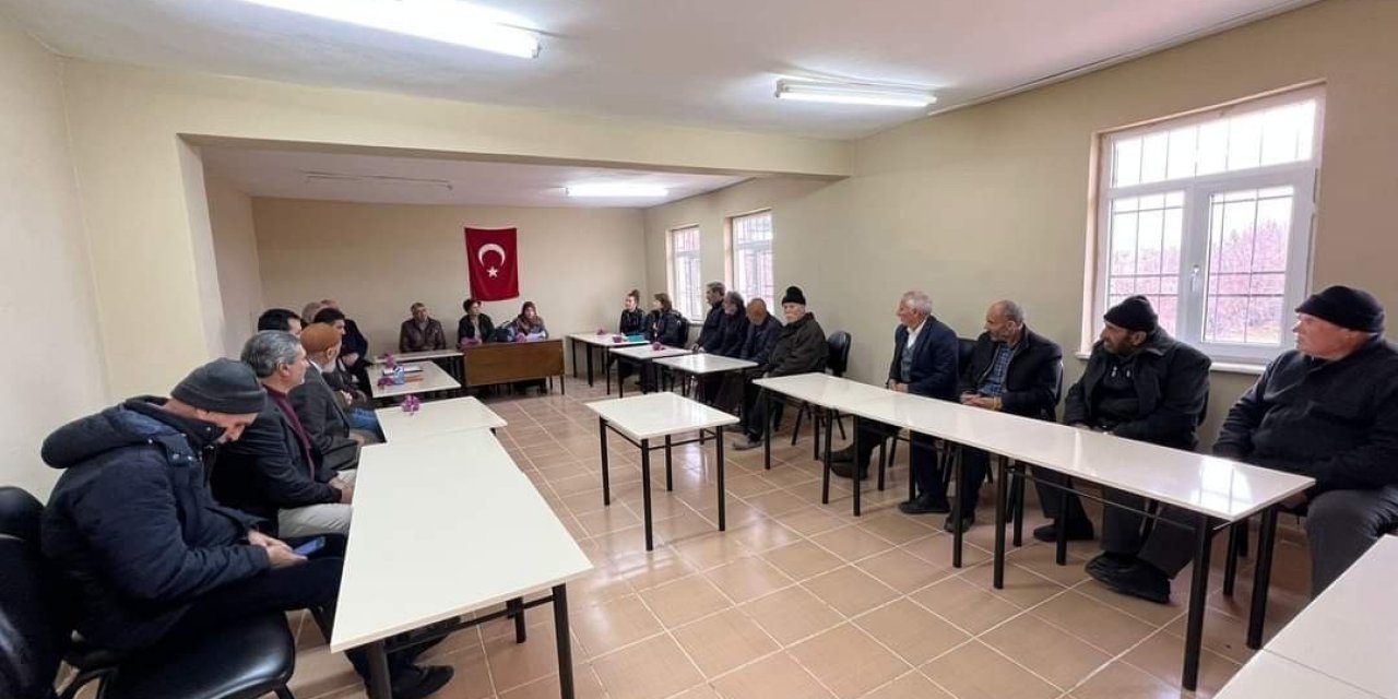 Elazığ’da çiftçilere ’tarımda tasarruflu su kullanma’ eğitimi verildi