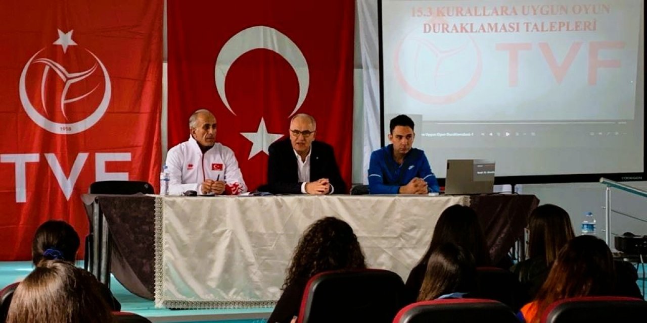 TVF Başkanı Üstündağ, Adana’da aday hakem kursunu ziyaret etti