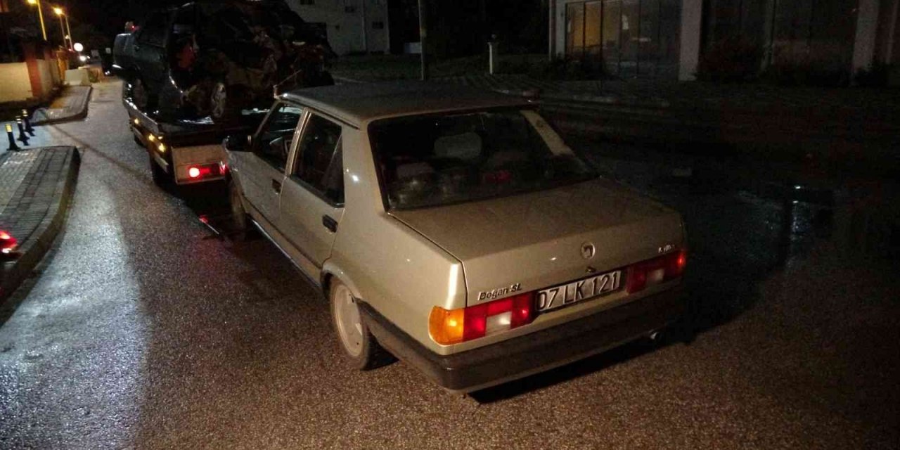 Alkolden ehliyetini kaptırdı, alkollü araç kullanırken yakalandı