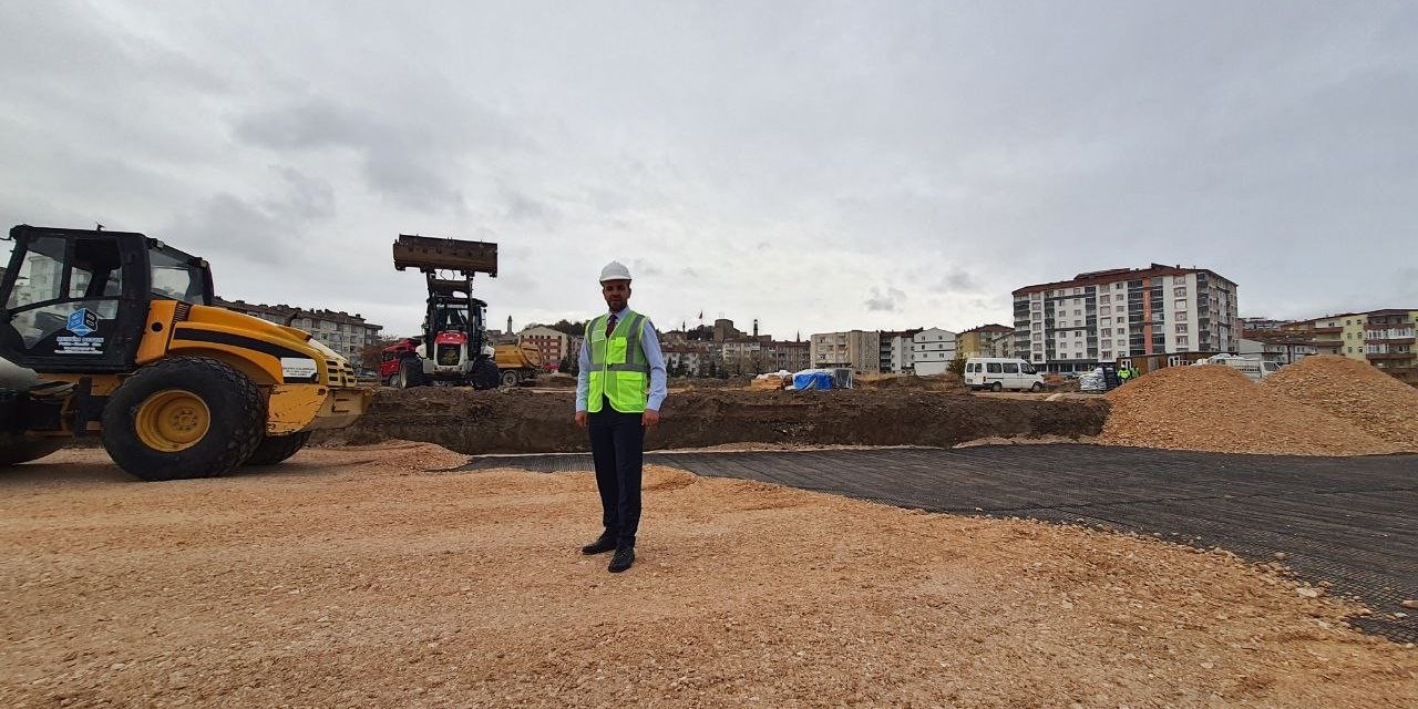 Niğde Stadyumu’nda ilk kazma vuruldu