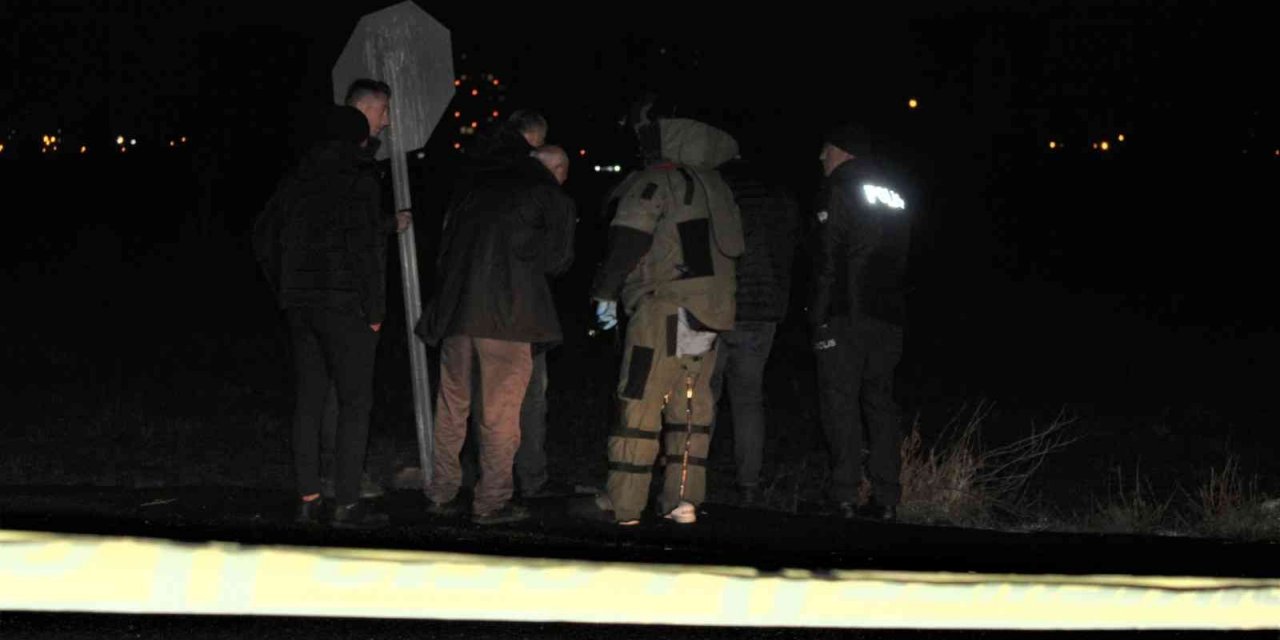 Sahipsiz bavuldan kıyafet çıktı