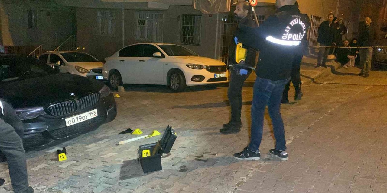 Husumetli iki grubun kavgasında silahlar konuştu: 4 yaralı