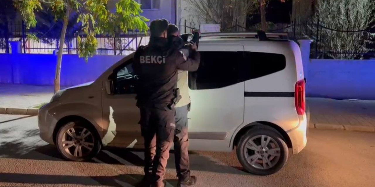 Öğrenci yurtları çevresinde polis denetimi