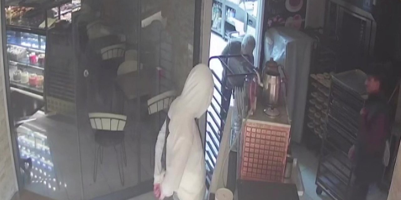 Sadaka kutusunu çaldılar