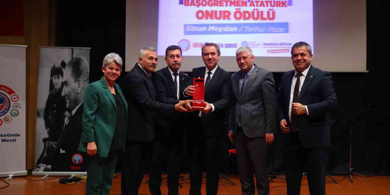 14`üncü Başöğretmen Atatürk Onur Ödülü sahibini buldu