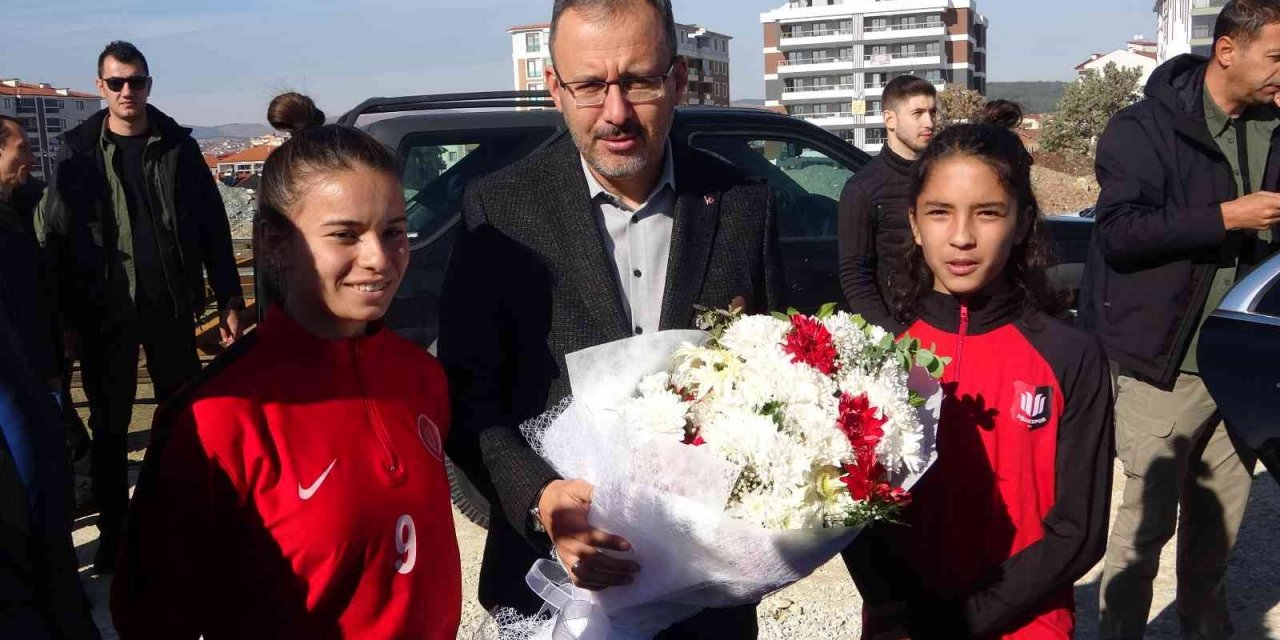 Bakan Kasapoğlu, Uşak için yeni stat müjdesi verdi