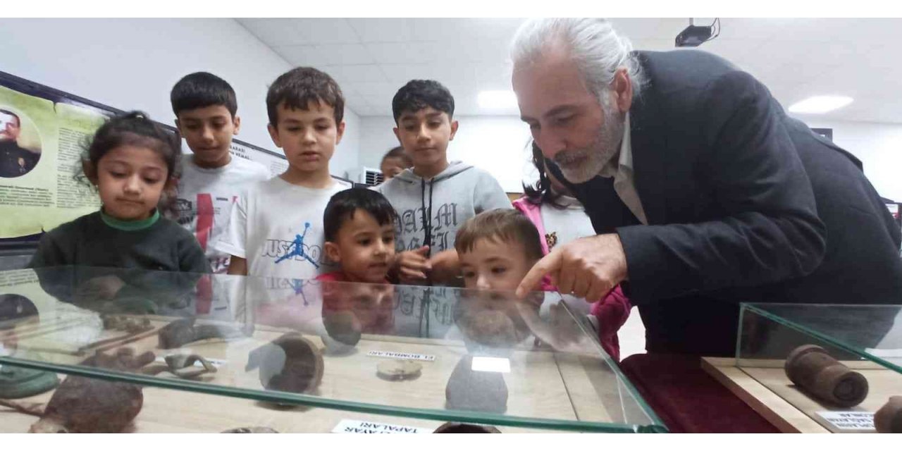 Çanakkale Gezici Müzesi Mersin’de büyük ilgi gördü