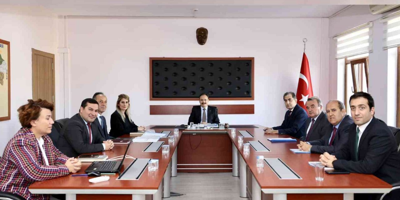 Yeni hükümet konakları için değerlendirme toplantısı yapıldı
