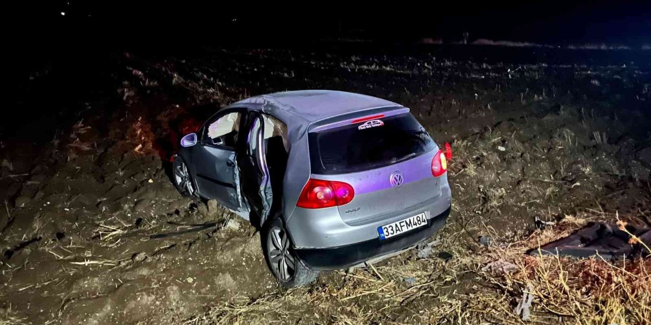 Tırın çarpıp şarampole savurduğu otomobilde 5 kişi yaralandı